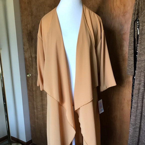 LuLaRoe Jackets & Blazers - 🌹FINAL PRICE DROP🌹 LLR Shirley